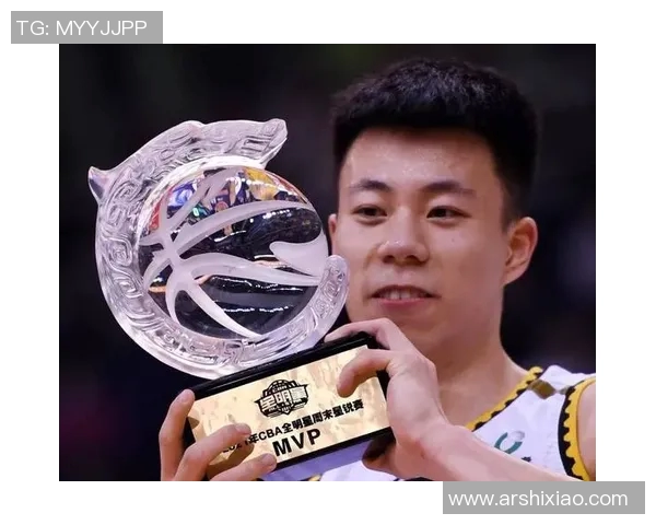 张镇麟首次亮相上海球衣 展示全新赛季状态与期待