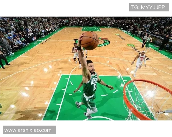 亚历山大万分里程碑塔图姆33+8 雷霆赛季双杀绿军