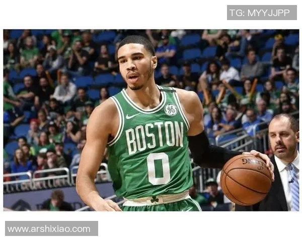 篮板助攻翻倍增长！勇士培养四年终于迎来爆发，未来领袖就是他了