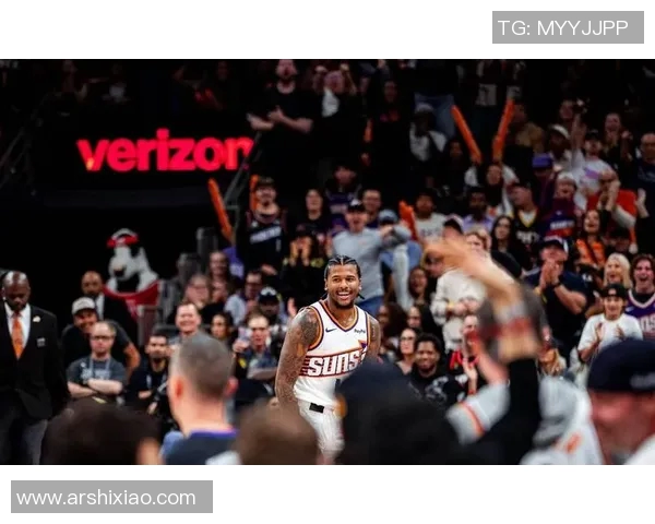 杰伦·格林伤中秀风采：上身太阳城市版球衣引关注