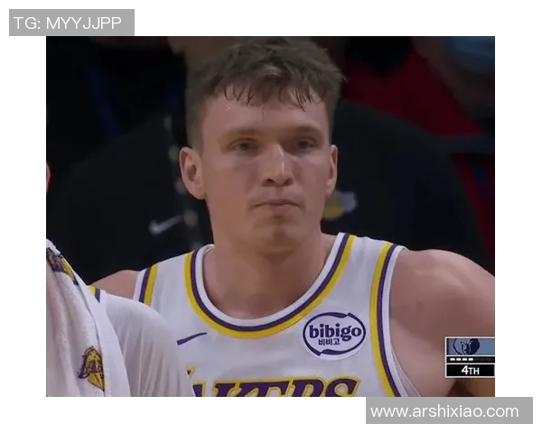 东契奇空砍38+10+10难救主，马刺主场16分大胜残阵湖人